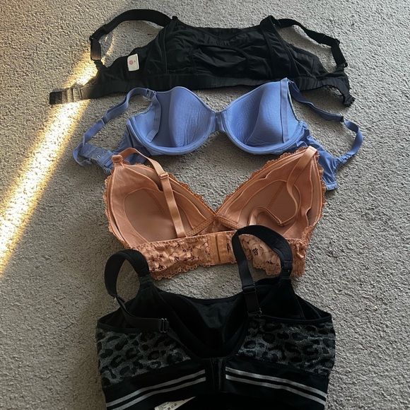 Nursing Bra Lot - Picture 2 of 7